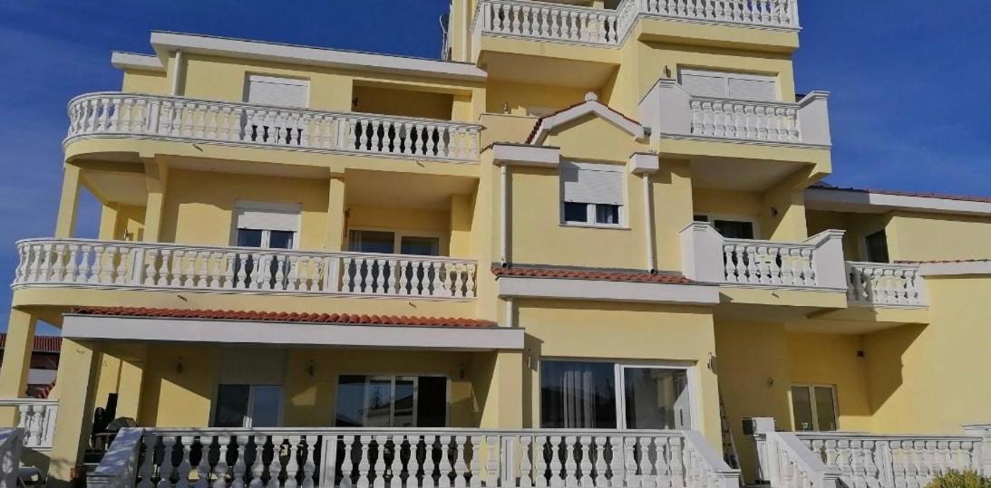 Apartments Jareb Tribalj Zewnętrze zdjęcie